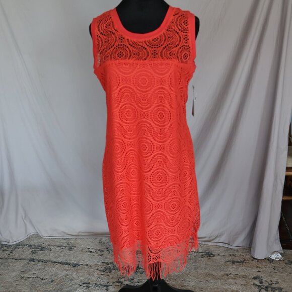 MUST Made in Canada Crochet style dress - Picture 1 of 7